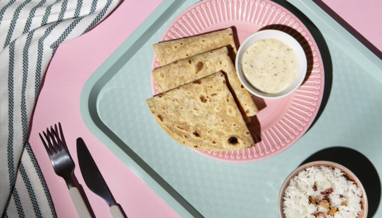 ixigo’s ‘Food on Train’ feature crosses 20 lakh meals, serves 10,000 daily orders across 200+ stations