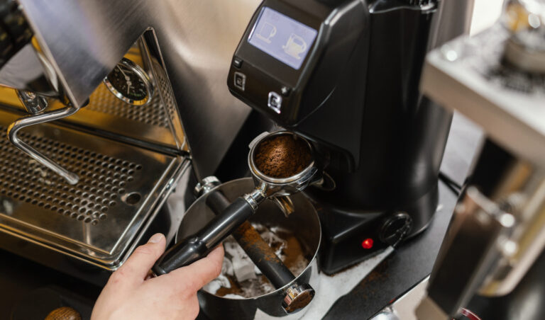 Third-Wave Artistry: Why the Fifth Wave Demands Smart, Professional Coffee Equipment